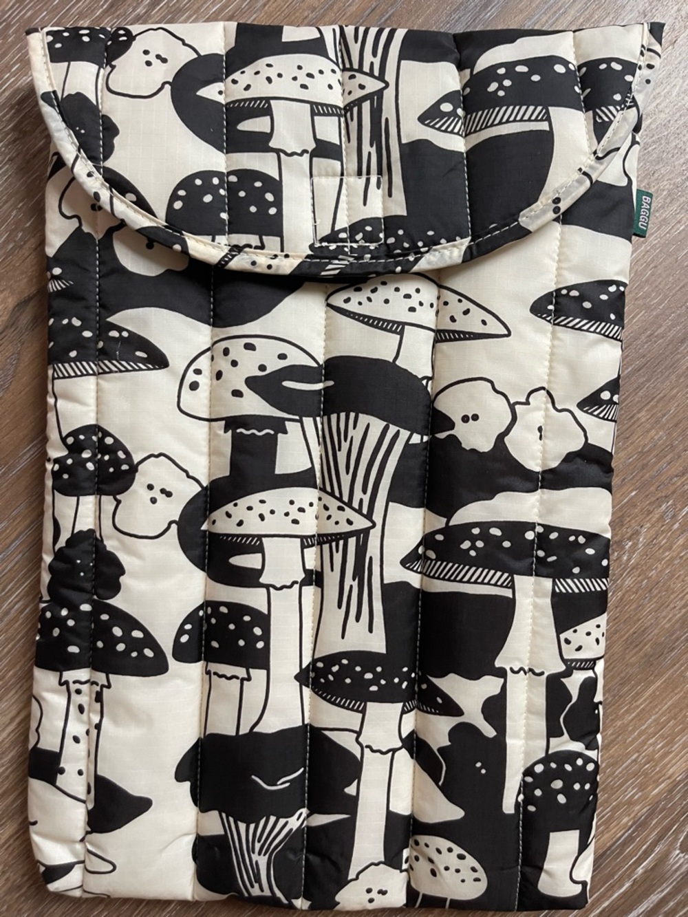 BAGGU Mushrooms Laptop Sleeve / Laptop case